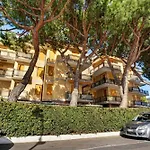 Casa Laura Elena *