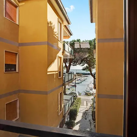 Casa Laura Elena Apartman *